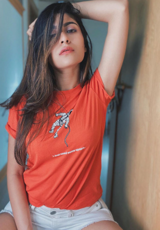 Discover The Thrill Of Eroticism Escort Sara Downtown. 1