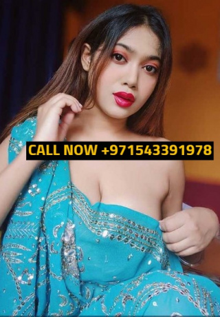 New Busty Milf Escort Mahi Location Marina. 4